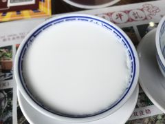 -周大娘牛乳(旧寨古村总店)