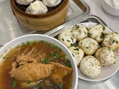 爆鳝大排面-老西白点心店