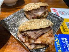 -老天桥酱肉烧饼夹肘子(天桥店)
