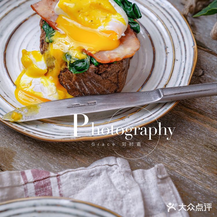 宅家brunch Eggs Benedict班尼迪克蛋