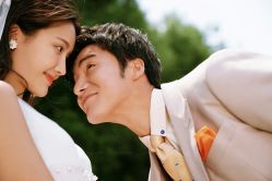 -雪中彩影婚纱摄影·微光艺术中心