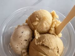 -古老冰山特色冰淇淋店(艾提尕尔店)
