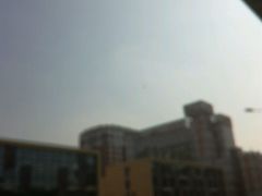 -上海远大心胸医院-地面停车场