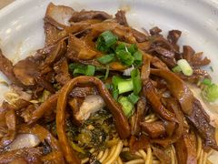 -佬钱湾仔(衣裳街店)