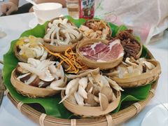 -菌海森林·非遗野生菌火锅(西山区滇池路摩根道店)