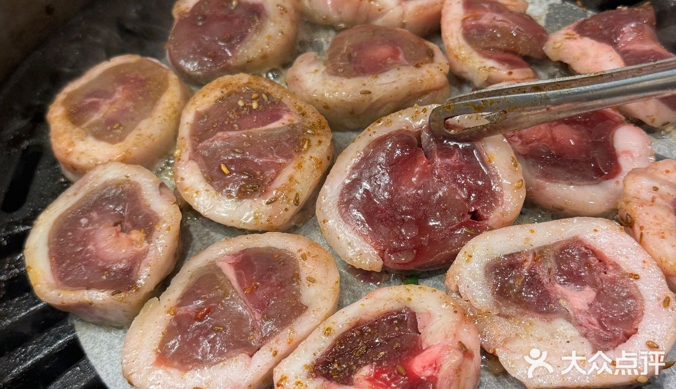 自助+单点的模式，可以随吃随点，千万不要浪费