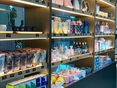 零售区-星巴克(北京西大望路温特莱店)