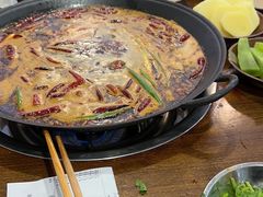 -黄潇洒老火锅(九眼桥宏济巷店)