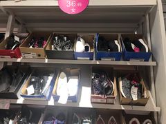 -唯品会(泽胜中央广场店)