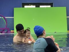-龙格亲子游泳·水育早教运动中心(绿城店)