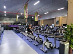 -英派斯健身游泳馆