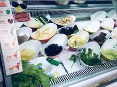 自助取餐区-小山城麻辣香锅(新邻生活广场店)