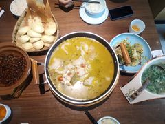 -有红鸡毛店·川菜(建设路店)