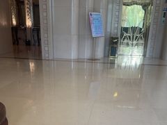 -碧中海汤泉汗蒸酒店