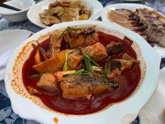 酸辣鱼-瑞丰园庭院餐厅·白族传统家常菜