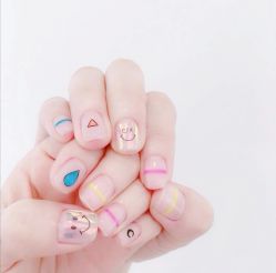 手部美甲-朵拉定制美妆美甲