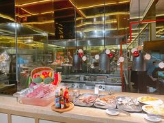 -大中华希尔顿酒店-念自助餐·嗨啤·小龙虾