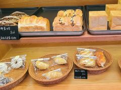 -焙丽拾光(麦凯乐直营店)