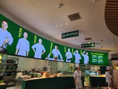 -费大厨辣椒炒肉(黄兴中心广场店)