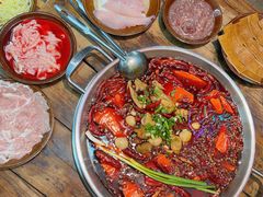 -老街·稳拈老火锅(海椒市店)