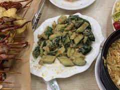 拍黄瓜-兄弟联果木炭烤翅·50年家传鸡翅秘方