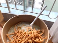 -正南齐北·老街糯米团(洪崖洞店)