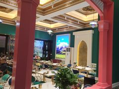 -沙枣树辣子鸡•新疆家常菜(喀什西路店)