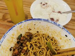 -车沾巷·重庆老味豌杂面