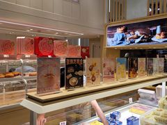 面包甜点陈列柜-好利来(望京中福店)