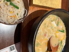 -银米·云南传统过桥米线(双廊黑金冠店)