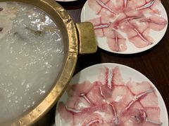 -颜氏双江清水鱼一养身火锅(磁器口店)