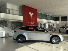 -TESLA 特斯拉(北京后沙峪特斯拉中心)