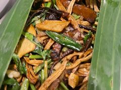 -蜗牛小馆醉乡民谣云南菜(惠新西里店)