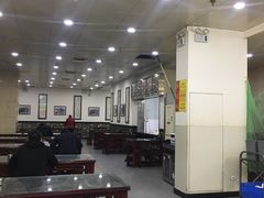 大堂-牛一嘴·兰州牛肉面·大盘鸡(财富中心店)