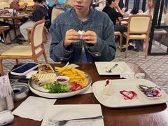 -MADO冰淇淋咖啡馆(淘金店)