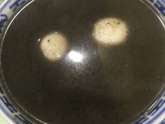香滑芝麻糊花生汤圆-赵记传承特色牛奶甜品(泉城广场店)
