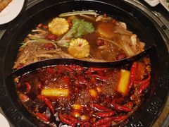-九牧鱻·渝老鬼重庆火锅(人民路店)