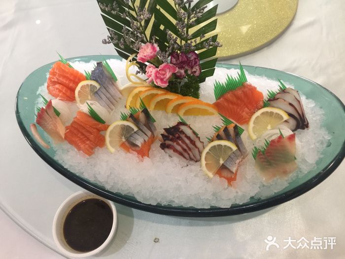 锦绣河山刺身龙舟