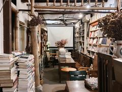 -斯多格书乡(北京大学畅春园店)