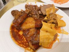 -安徽饭店·白鹭阁自助餐厅(梅山路店)