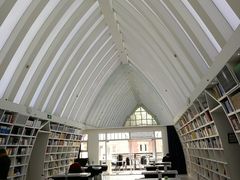 -钟书阁(松江泰晤士小镇店)