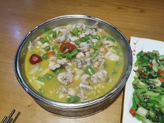 酸汤牛蛙-山水人家(九堡店)