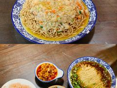 虾仁蟹粉两面黄-裕兴记•蟹黄面馆(人民广场店)