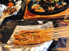 -何师烧烤Pro ·江湖川菜·小龙虾·精酿(太古里旗舰店)