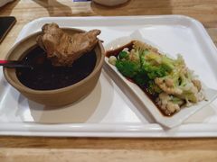 -万和春排骨砂锅米饭(新业广场店)