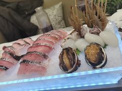 -红鼎豆捞·非遗鲍皇汤火锅(宝丰路店)