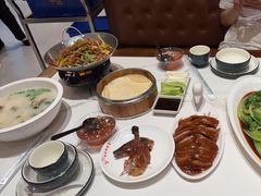 -梅利汴京烤鸭•开封豫菜地标店(东大街店)