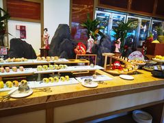 -大中华希尔顿酒店-念自助餐·嗨啤·小龙虾