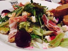 皇冠自酿啤酒坊-皇冠自酿啤酒坊(中国红街5号楼店)
