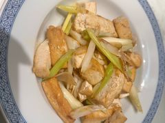 -鲁菜根·泰山菜(泰山店)